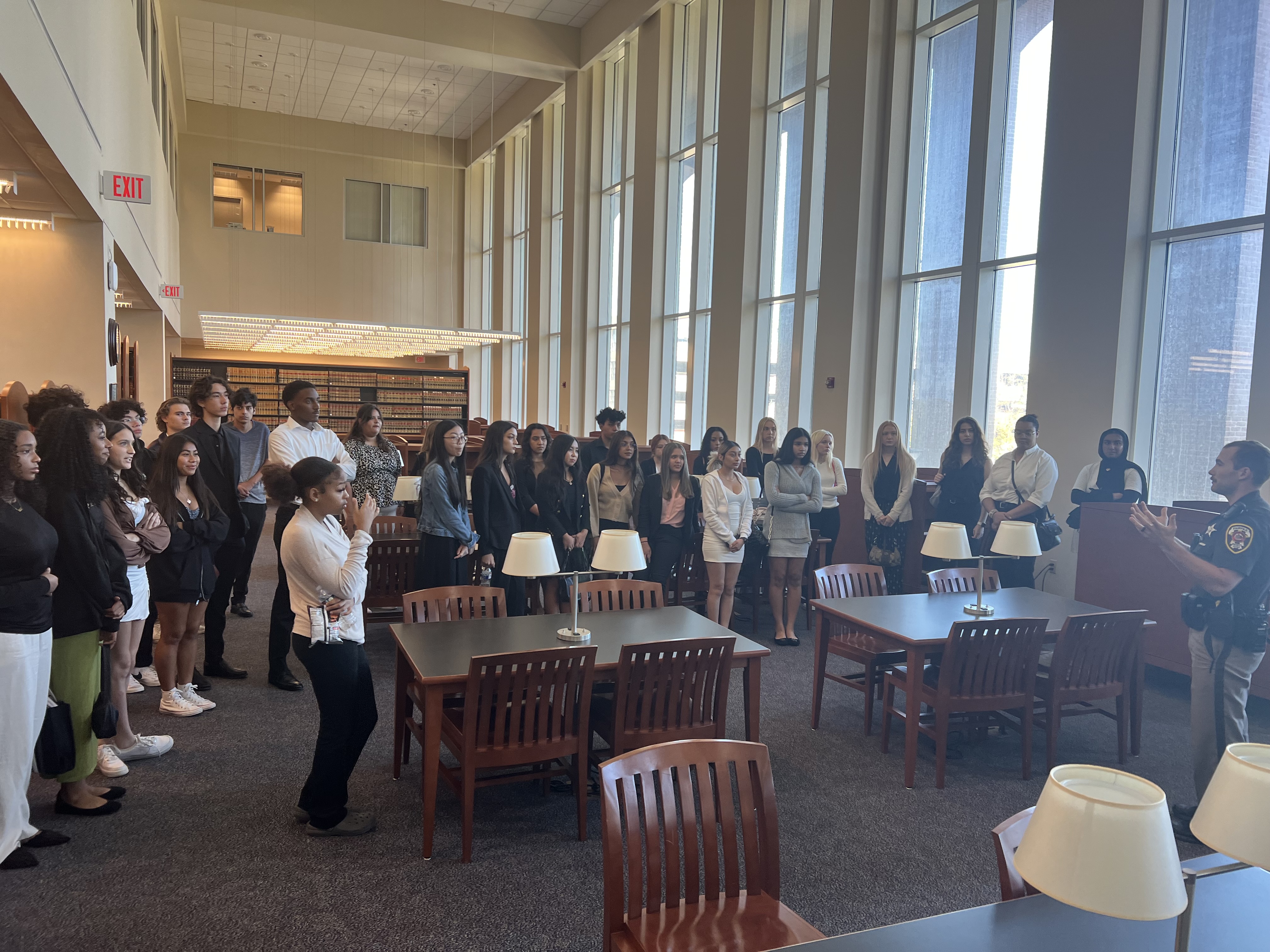 Students in the law library of the Fairfax District Courthouse 